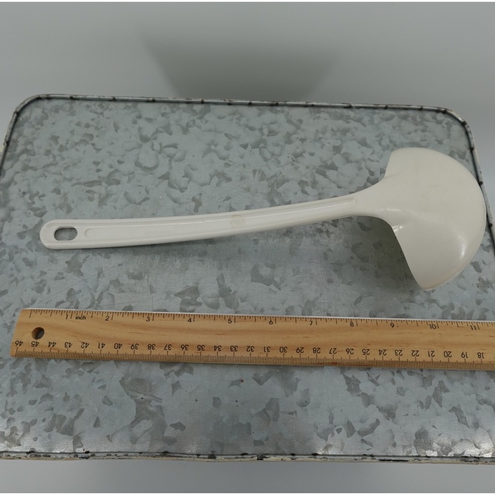 Vintage Ultratemp Soup Ladle Cream Off-White High Heat Resistant Kitchen Utensil - Picture 7 of 8